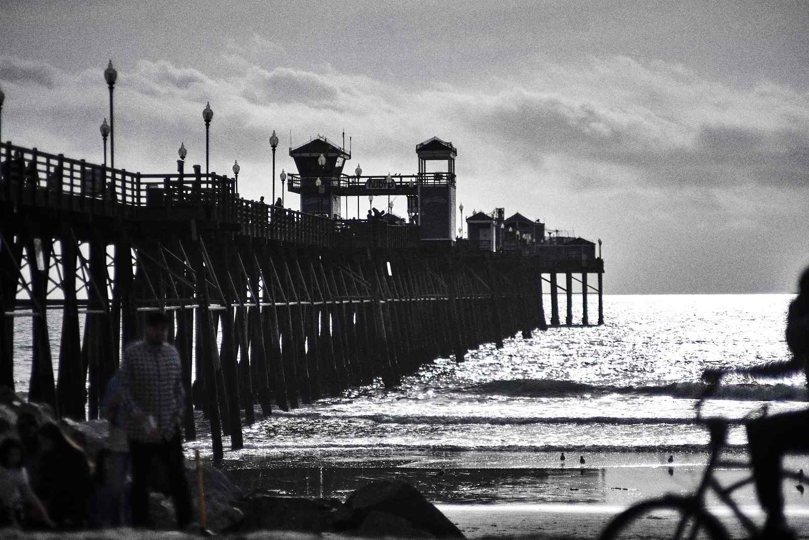 dermatic view of Oceanside pier California